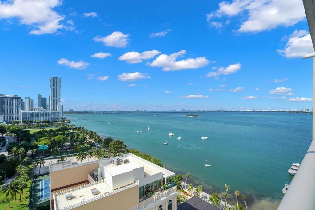 Fantasy! Water & Park Views! * Miami
