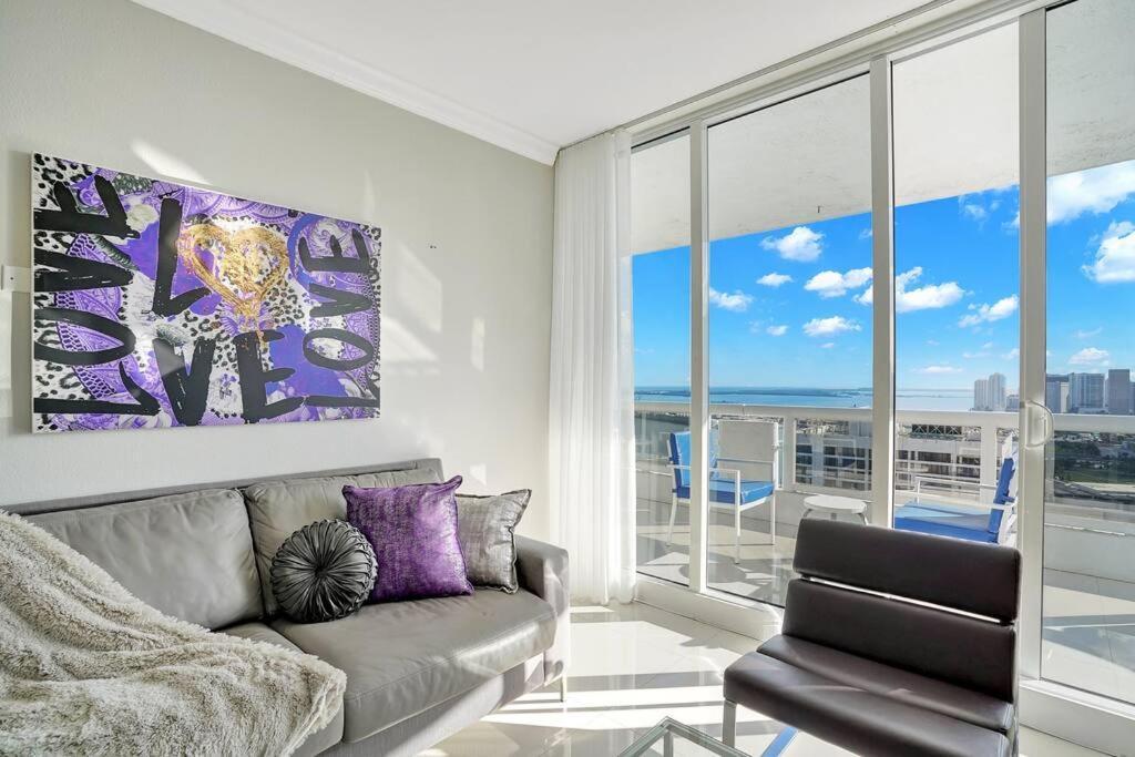 Sky High Penthouse! Water & Views Apartment *