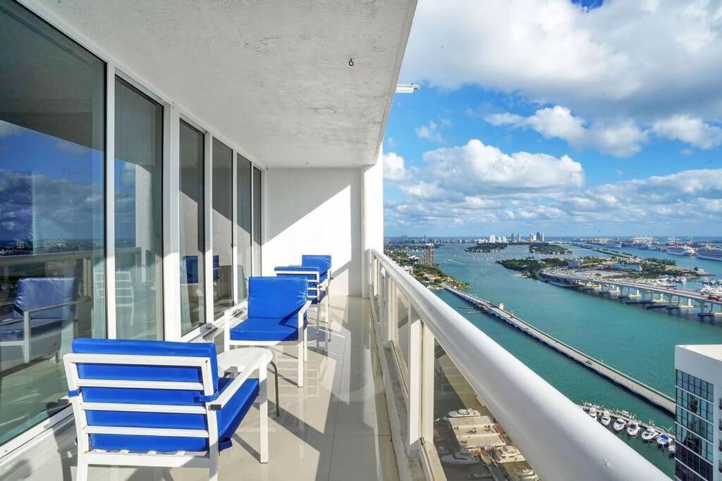Apartment Sky High Penthouse! Water & Views *