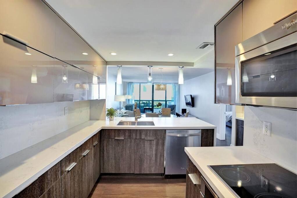 Vibes! Biscayne Bay Water And Park Views! Apartment *