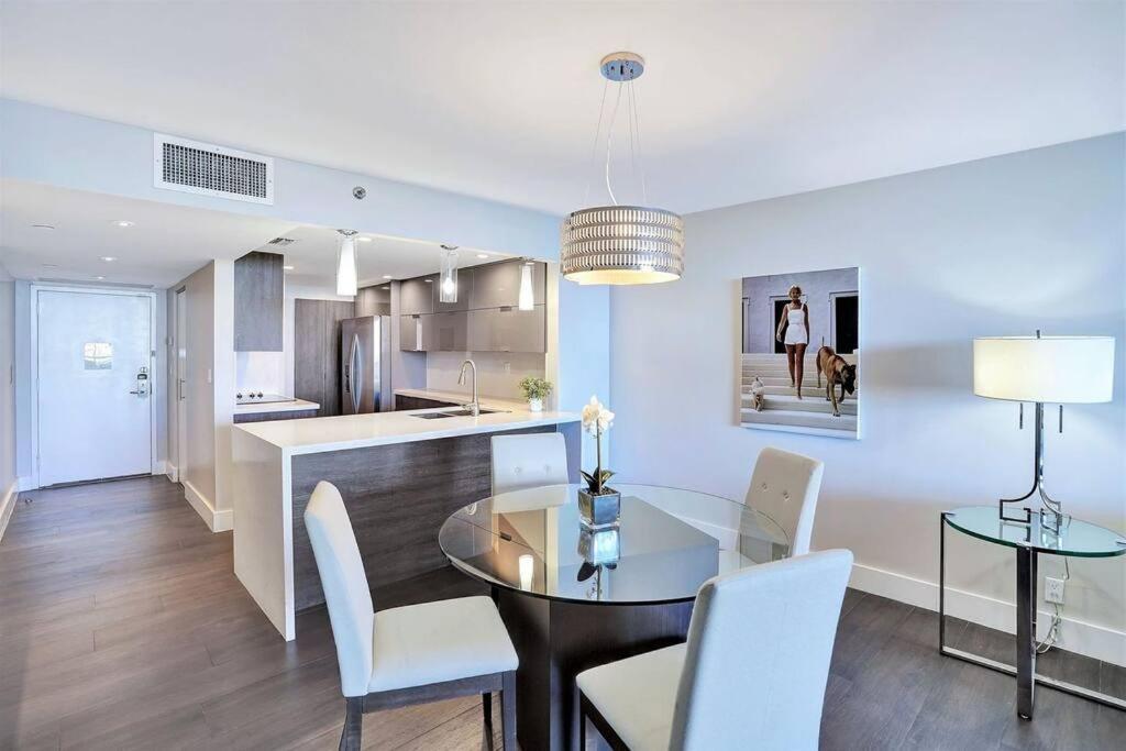 Apartment Vibes! Biscayne Bay Water And Park Views! Miami