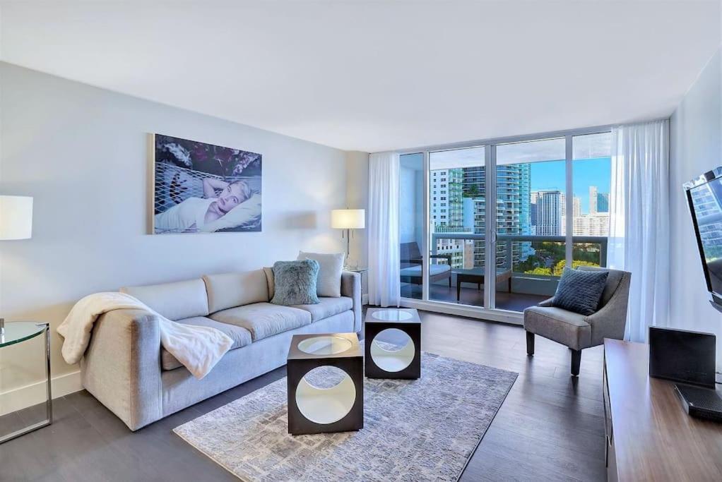 Vibes! Biscayne Bay Water And Park Views! Apartment *