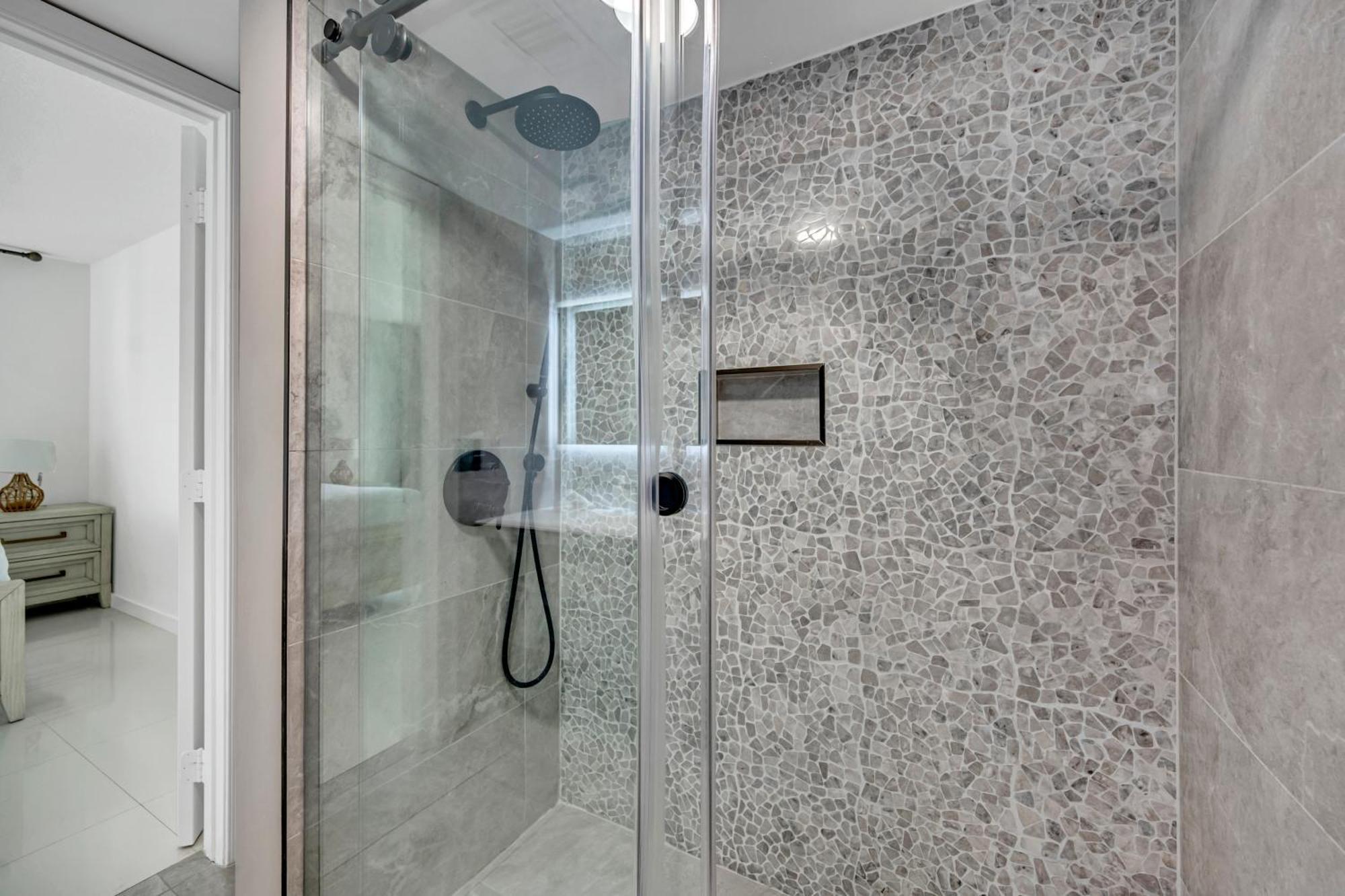 Brickell - Panoramic Views - Free Parking *