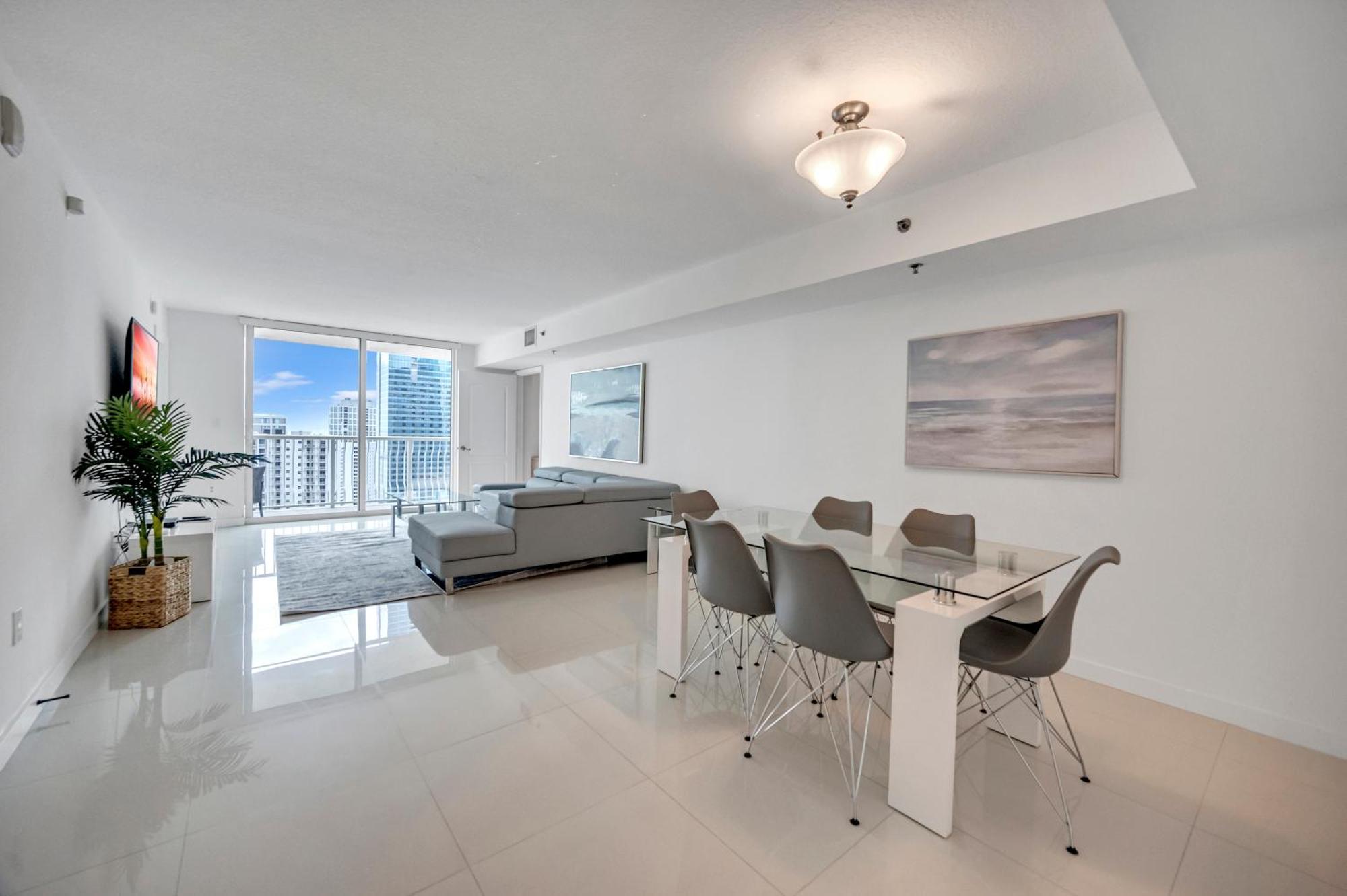 Brickell - Panoramic Views - Free Parking