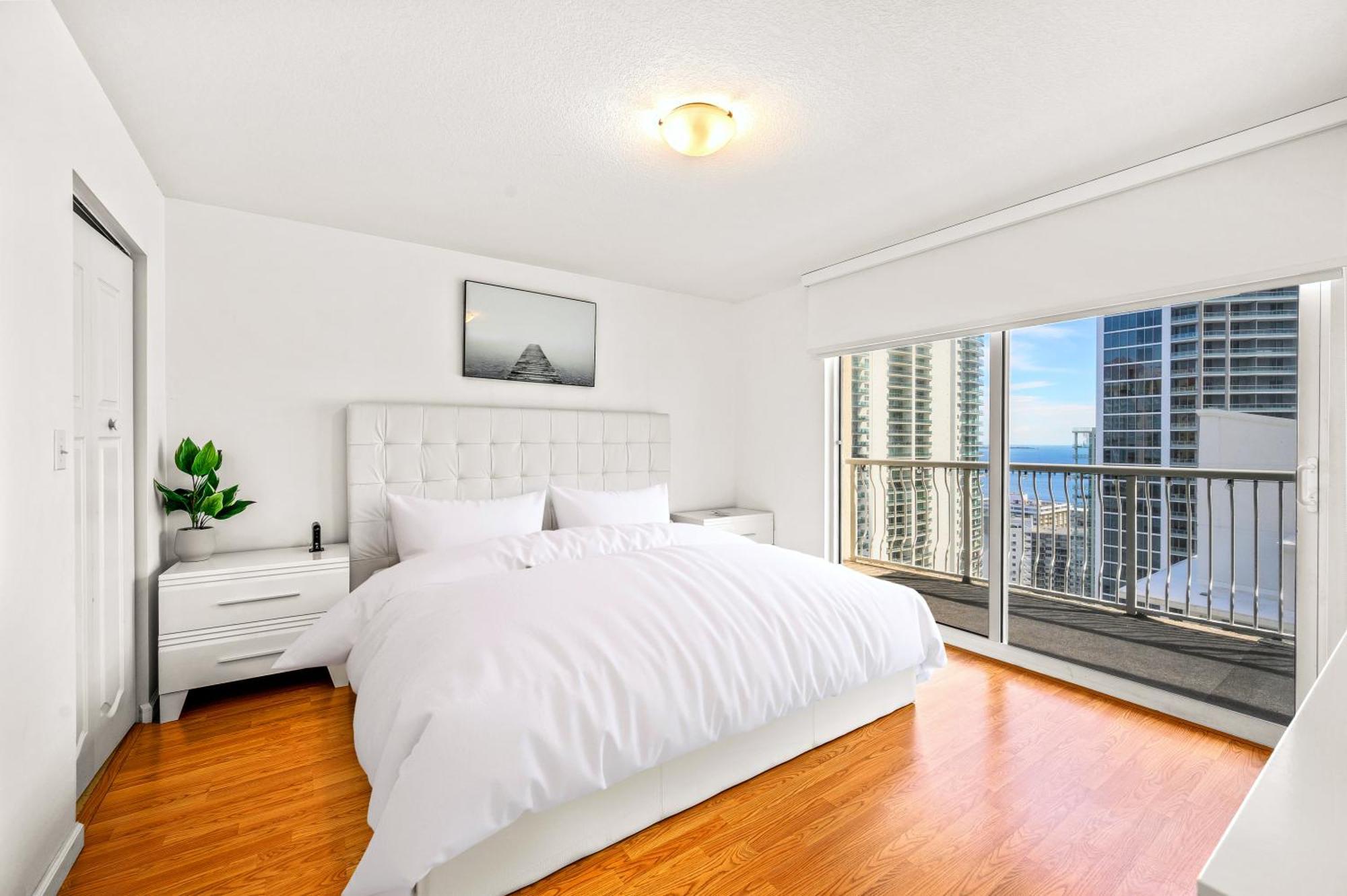 Sky High Living With Incredible Views *
