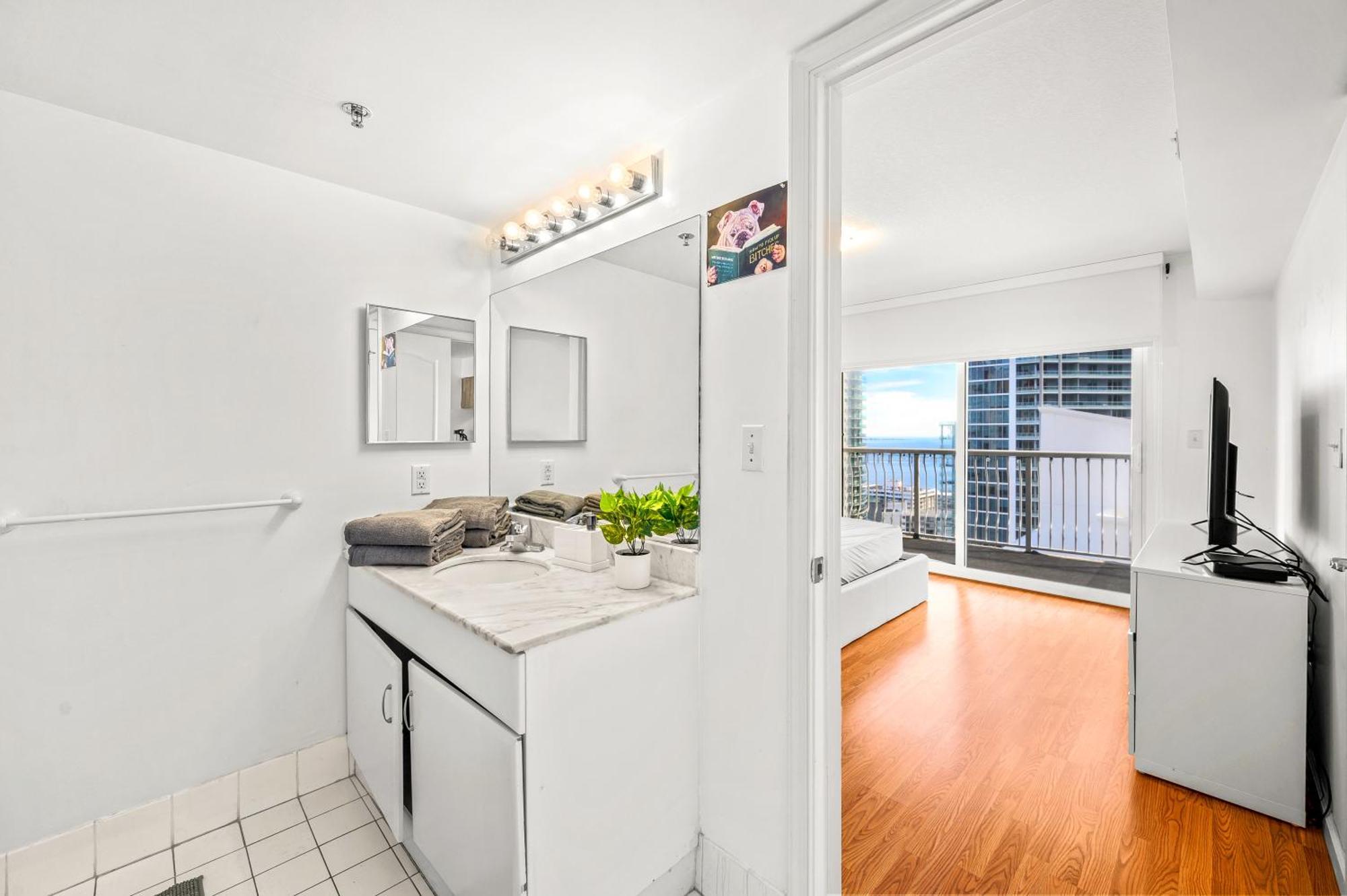 Sky High Living With Incredible Views Miami