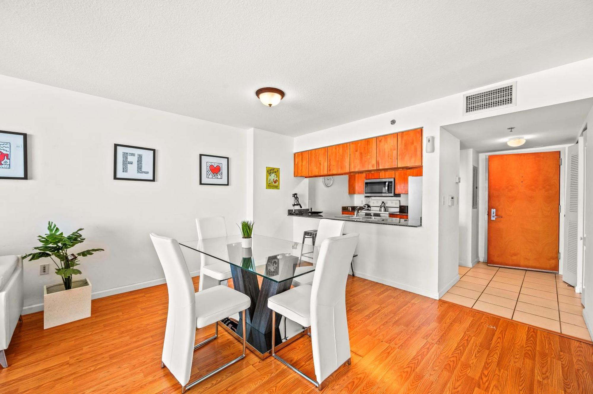 Apartment Sky High Living With Incredible Views *
