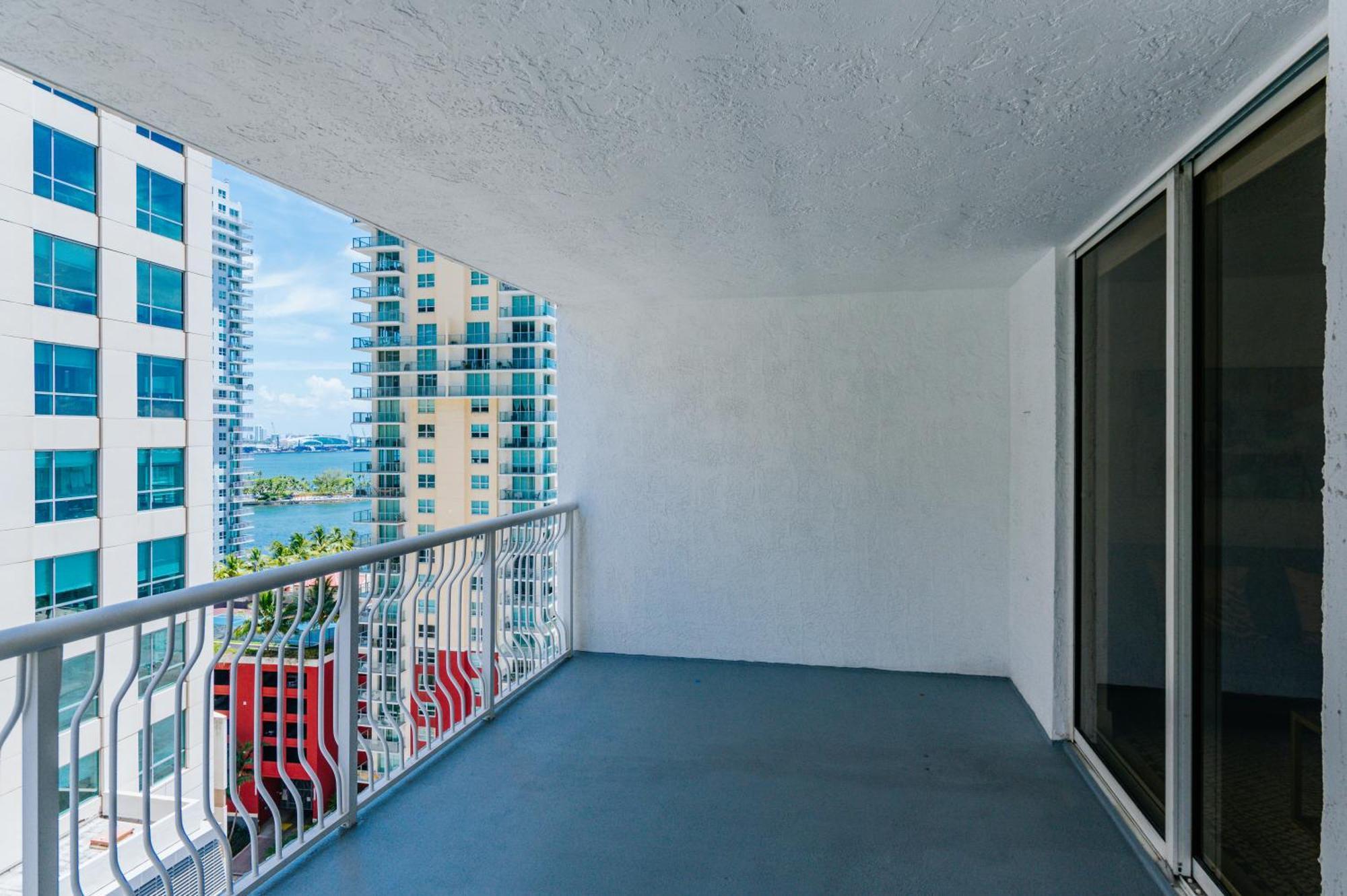 Amazing 2 Bedroom At Brickell, Free Parking * Miami