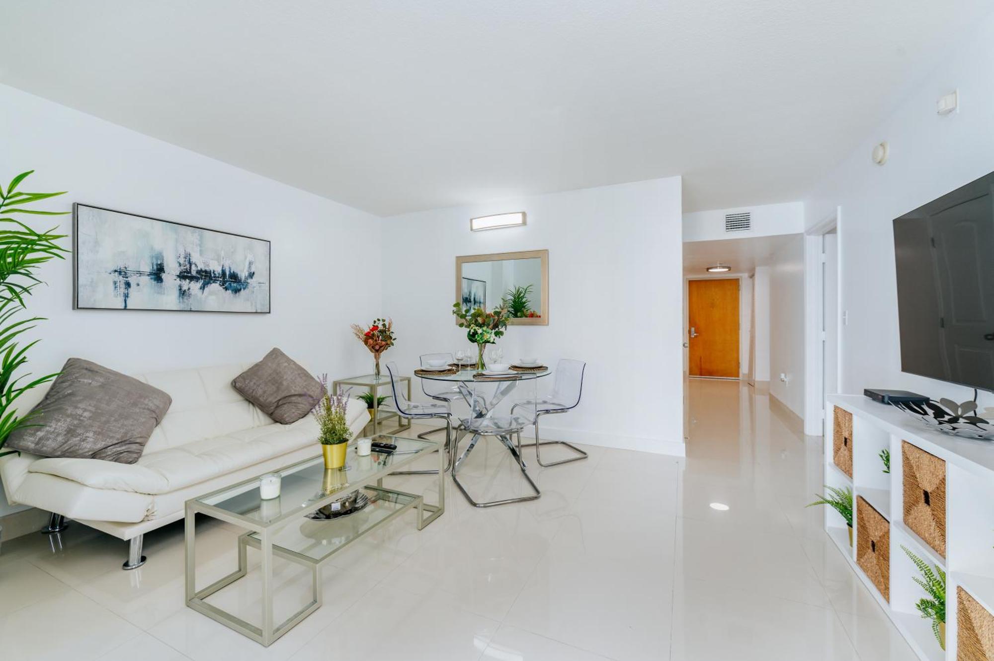 Amazing 2 Bedroom At Brickell, Free Parking Appartement *