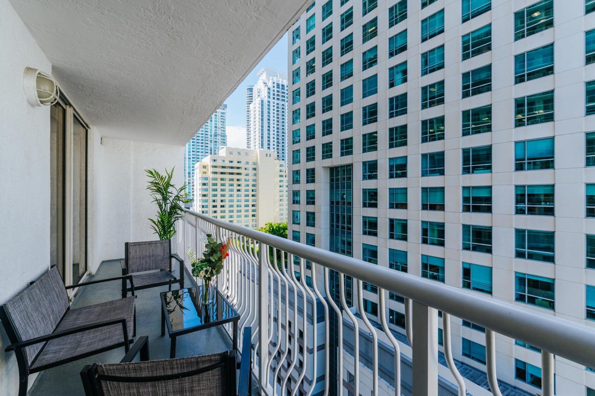 Amazing 2 Bedroom At Brickell, Free Parking Appartement *