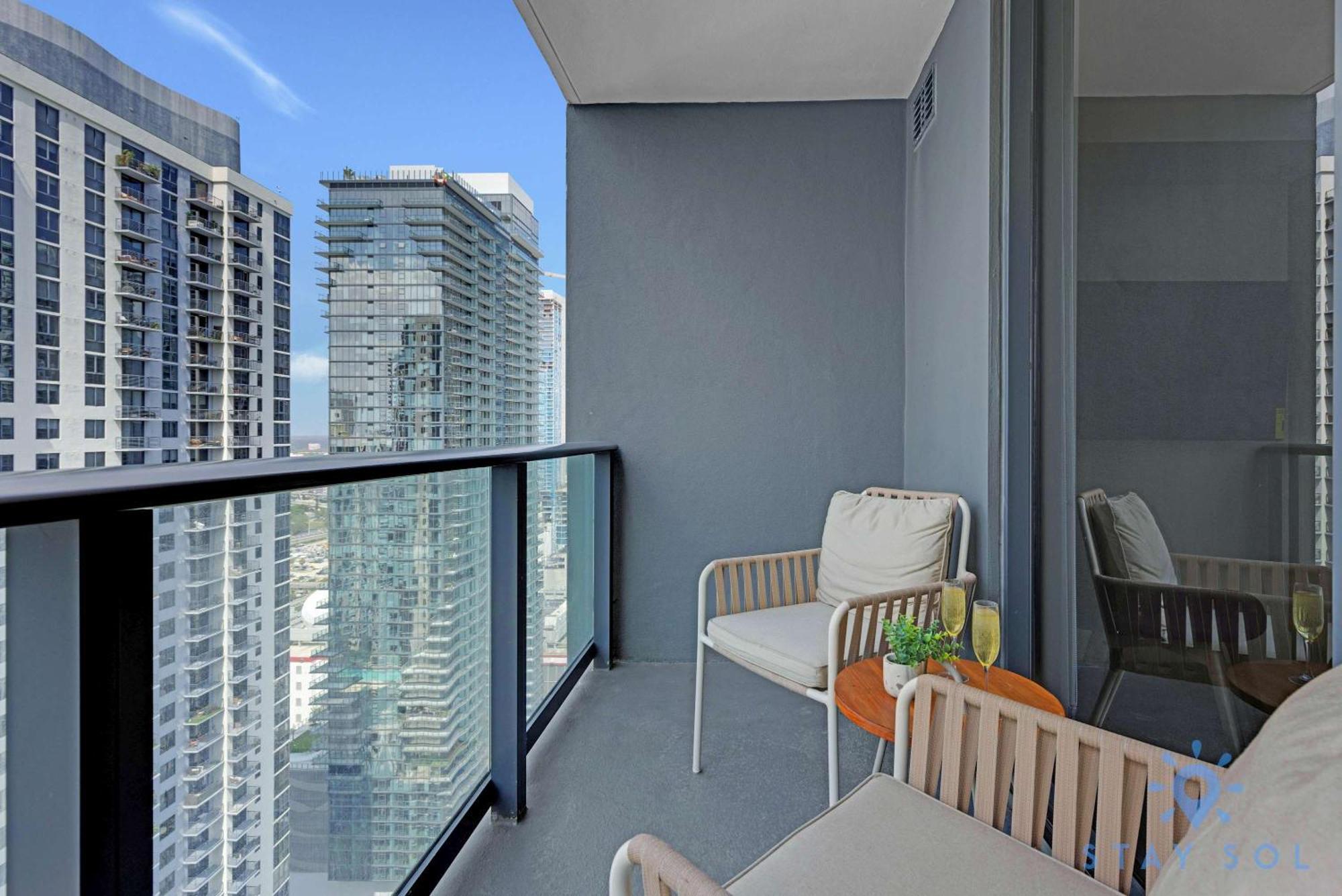 Great Pool Gym & Views * Miami
