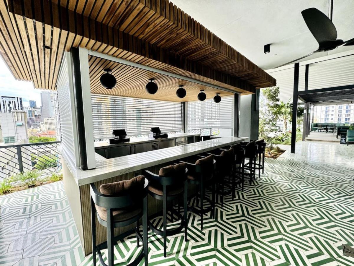 48th Floor Ph Collection 1 Bd Brand New Downtown Apartment