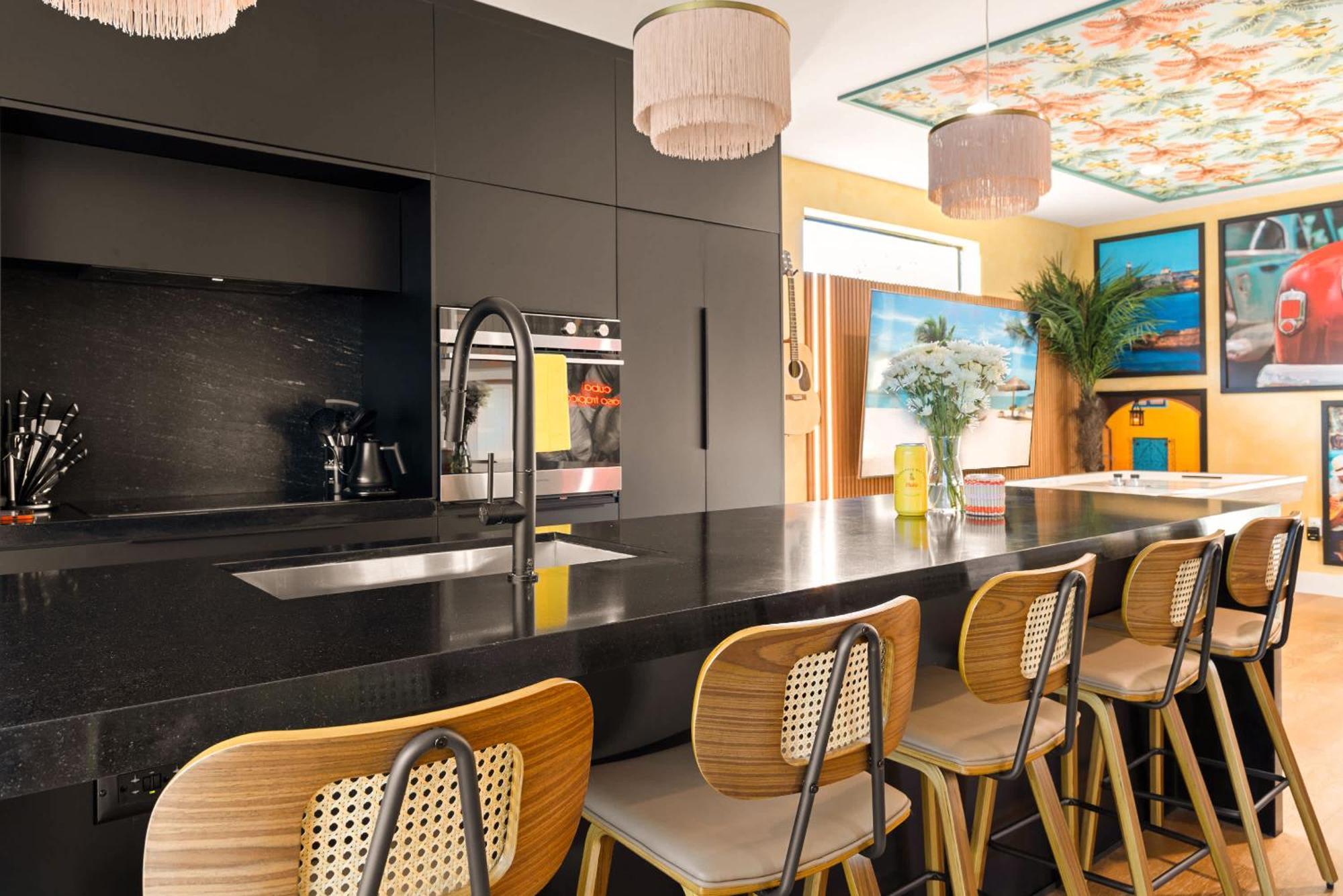 2 Homes Pools Kitchens Paris Cuba Design * Miami