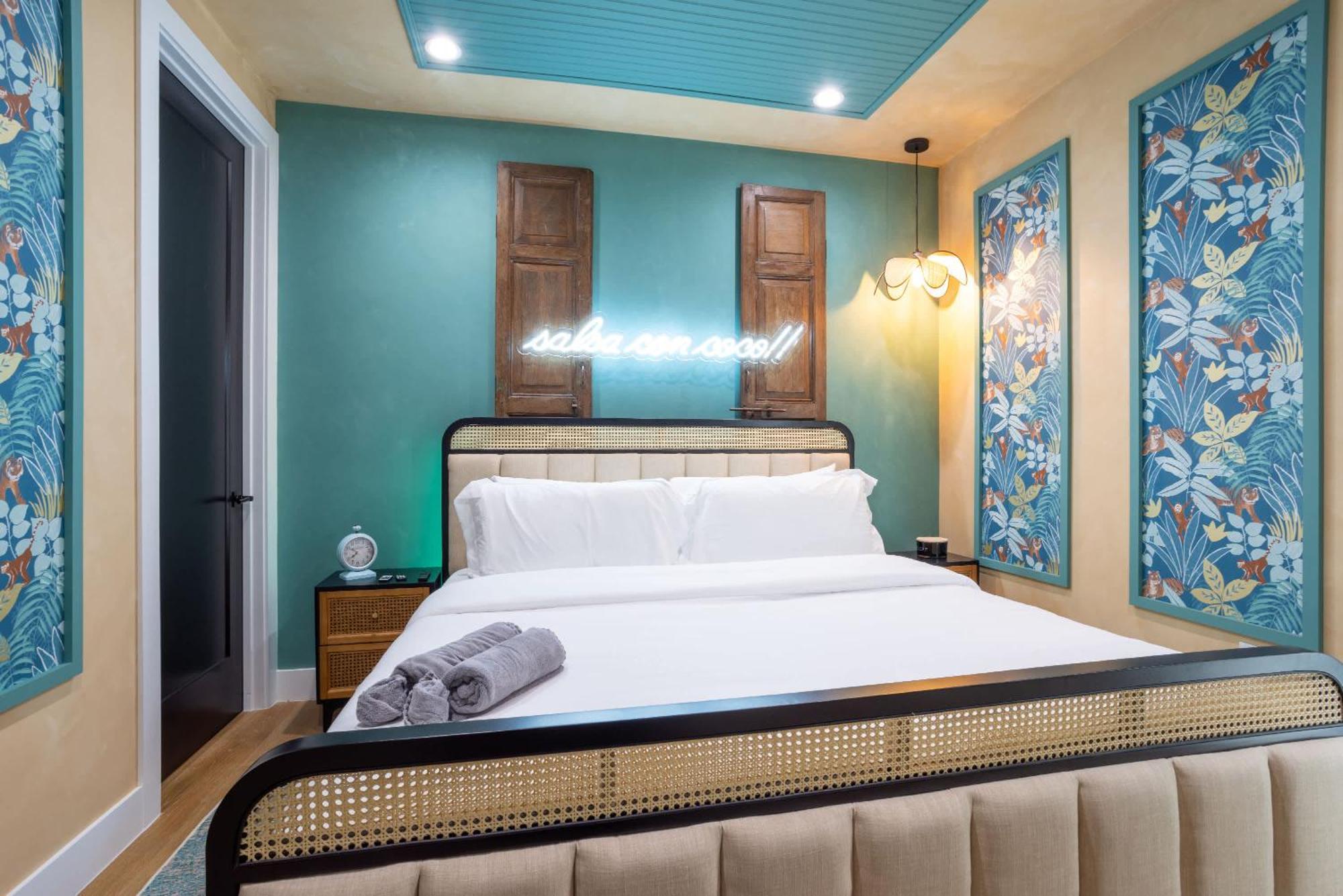 Cuba - New Modern 3br Heated Pool Apartment