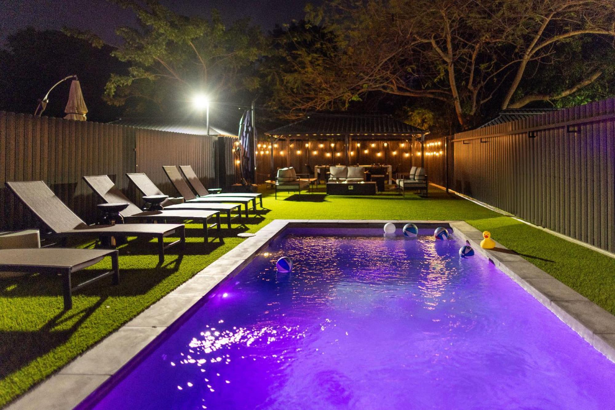 4br Paris Style Heated Pool New Build Holiday home Miami
