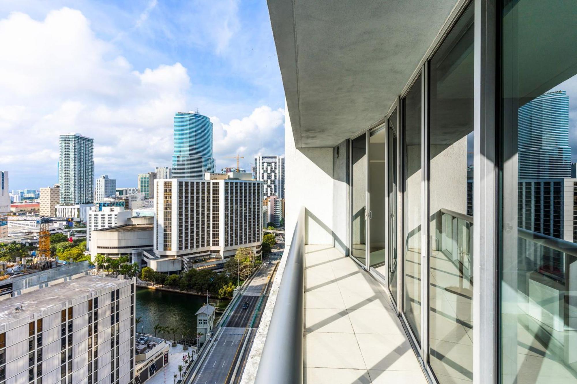 Icon Brickell 1 Bed 1 Bath At The W Apartment