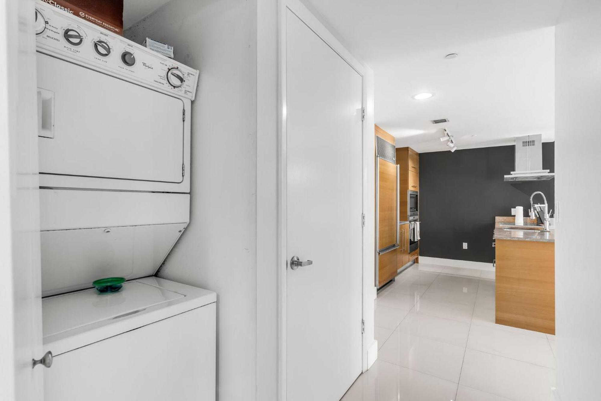 Icon Brickell 1 Bed 1 Bath At The W Miami
