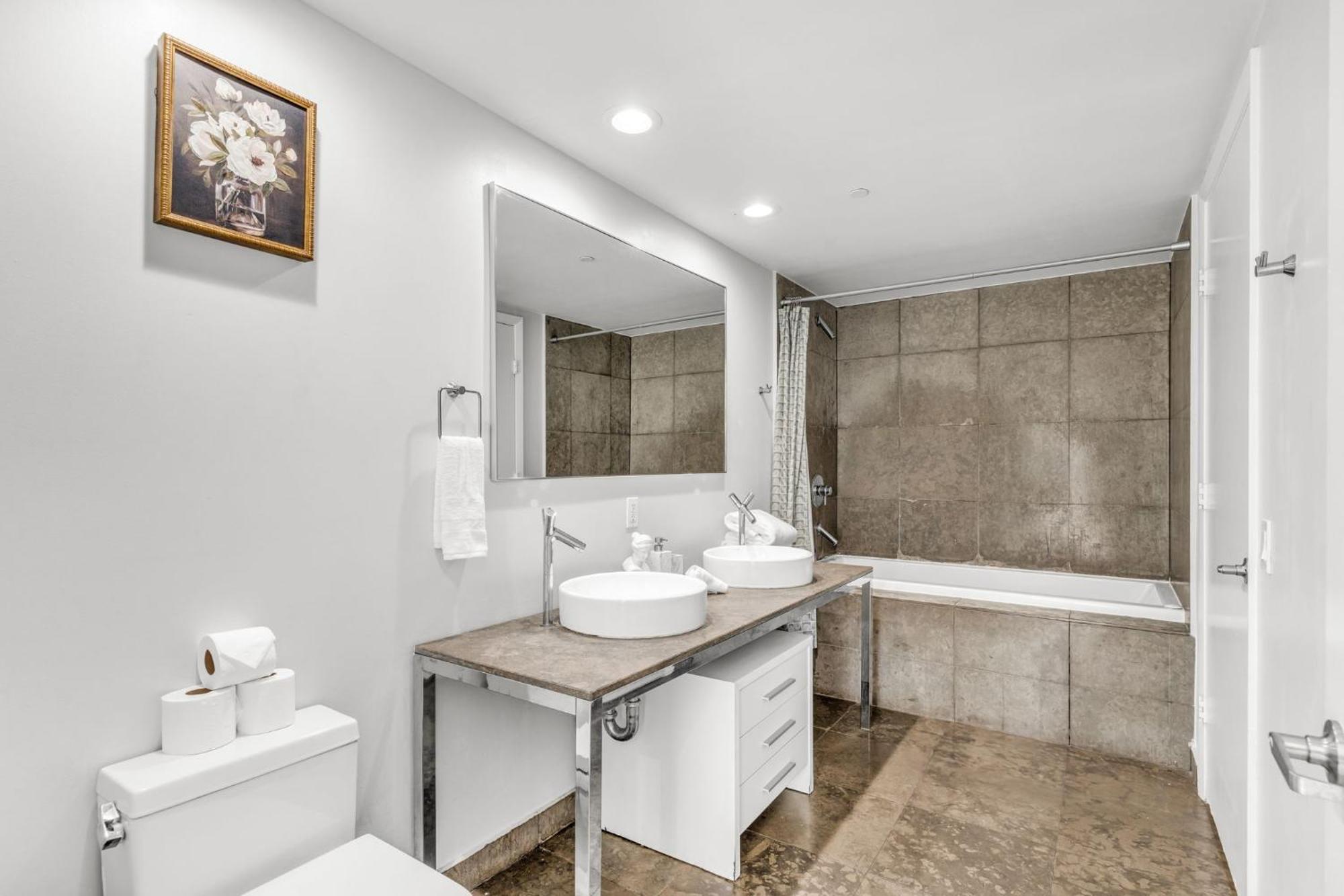 Icon Brickell 1 Bed 1 Bath At The W *