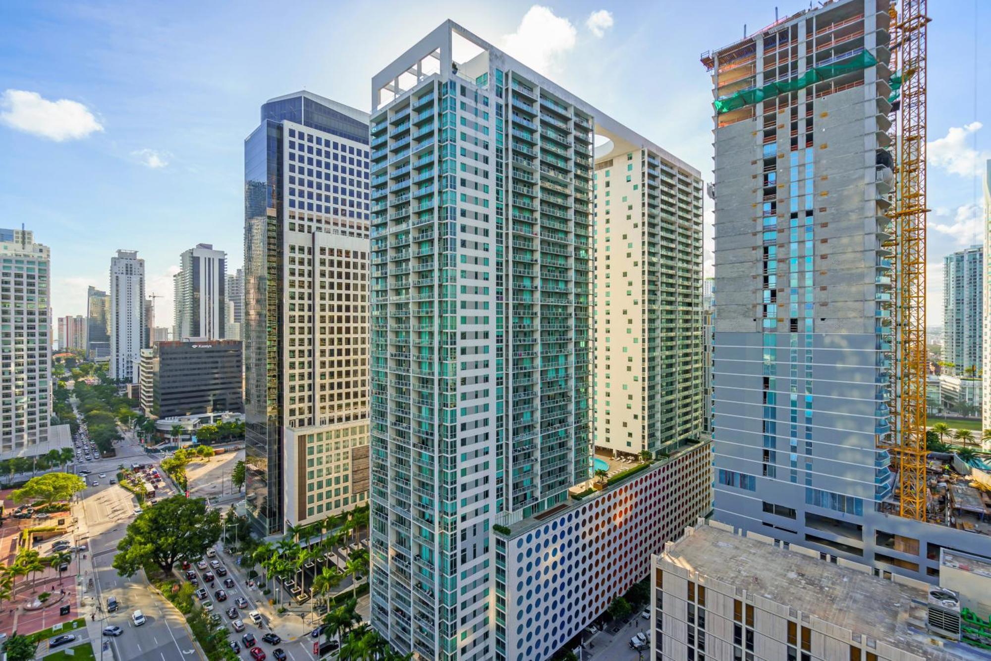 Apartment Icon Brickell 1 Bed 1 Bath At The W