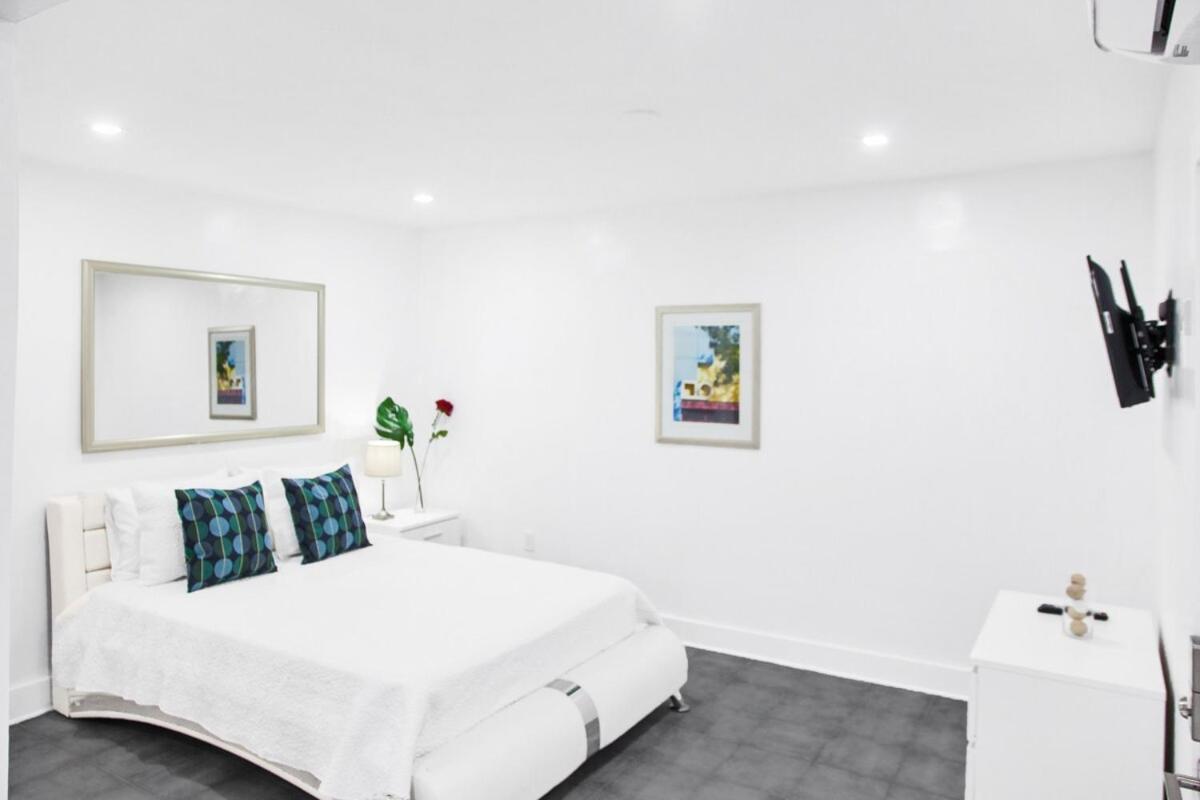 Designer Unit 3 Apartment Miami