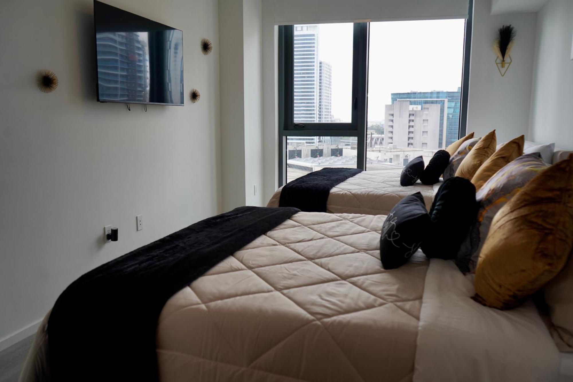 Apartment Luxury Chic Bedroom