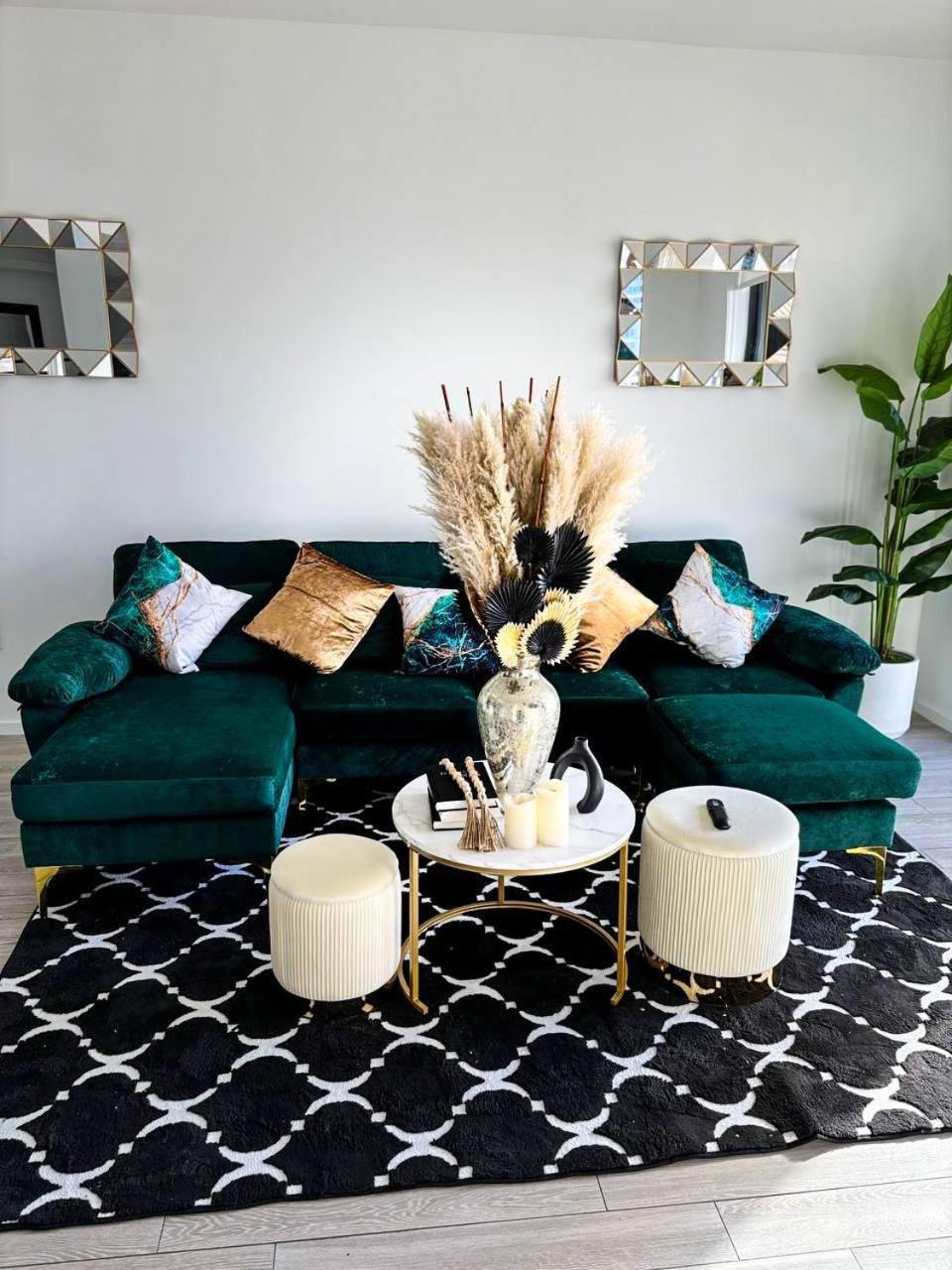 Apartment Luxury Chic Bedroom