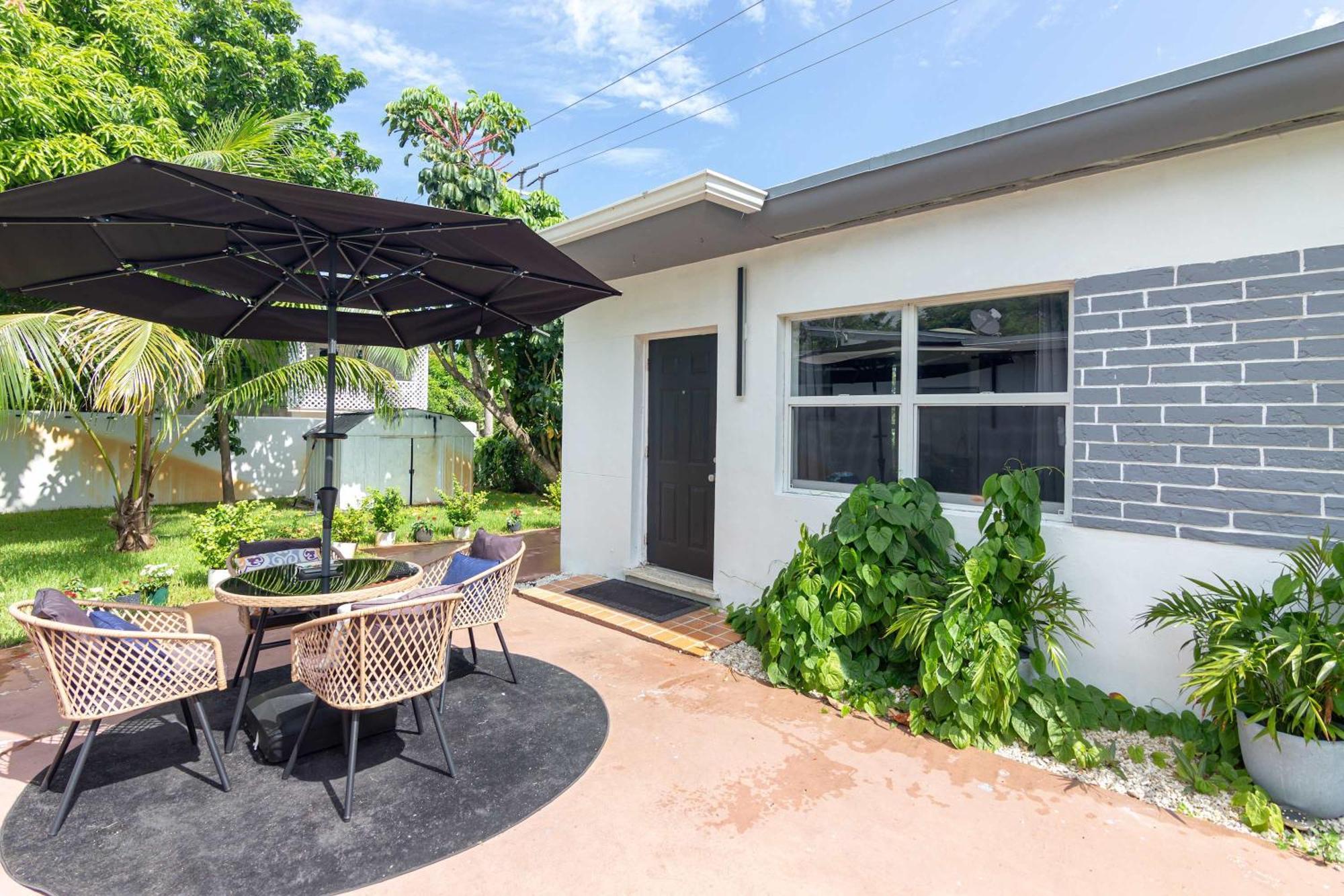 Villa Serene Retreat Ideal For Couples Solo Travelers *