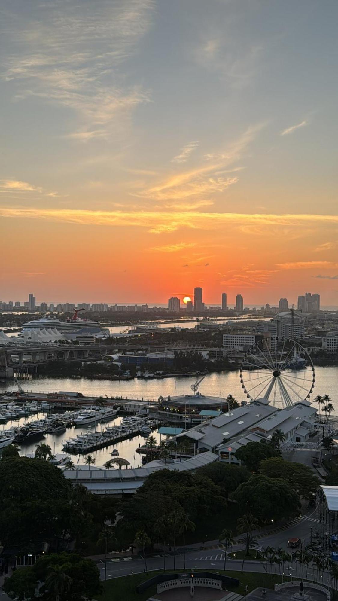 Brickell Bay View Apartment