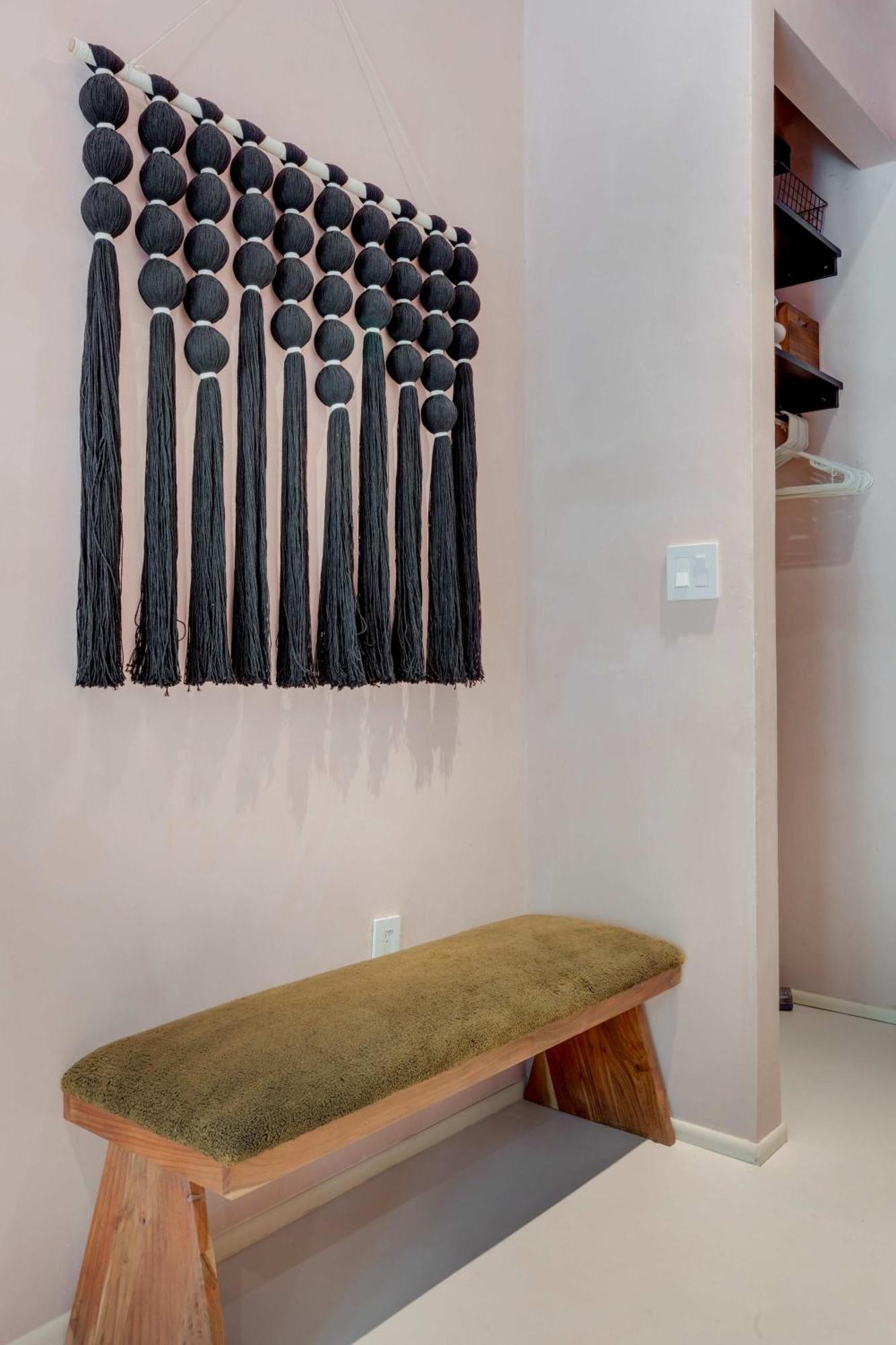 Artisan Studio- Breakfast Nook By Design District Apartment *