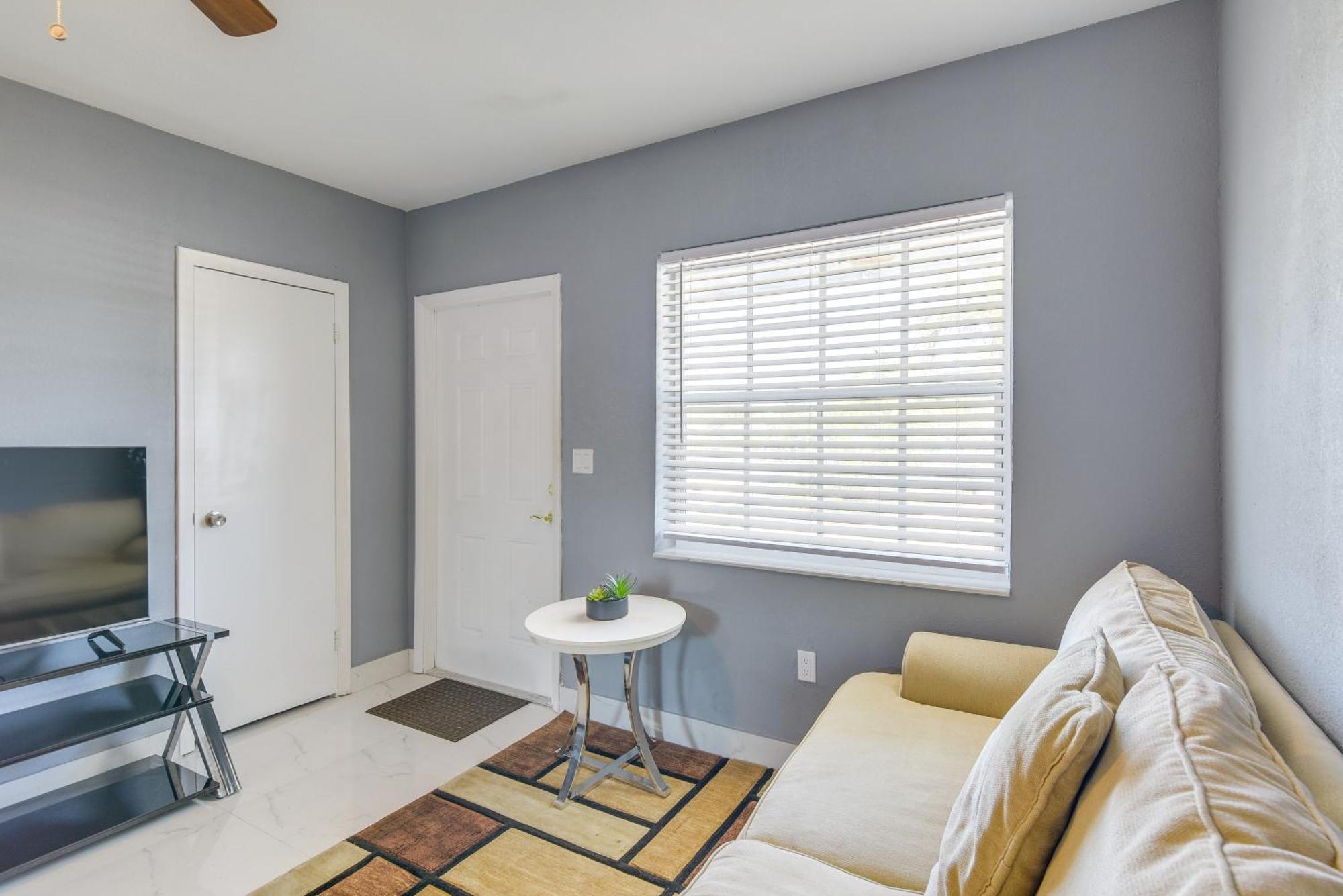 Apartment 7 Mi To Surfside Pet-friendly Unit In Miami