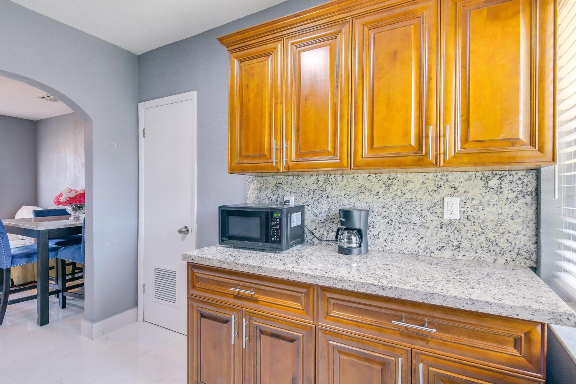 7 Mi To Surfside Pet-friendly Unit In Apartment *