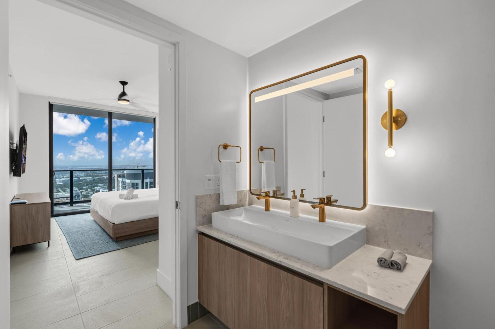 Apartment Stunning 1br With Breathtaking Views On The 50th Floor Miami