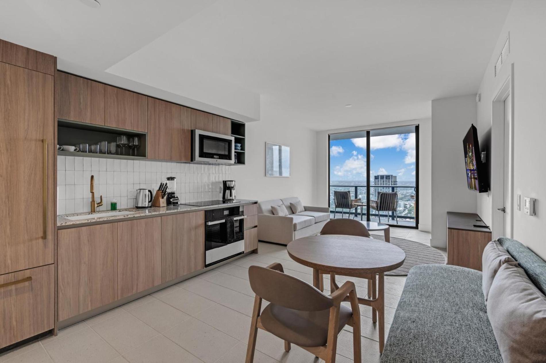 Stunning 1br With Breathtaking Views On The 50th Floor Miami