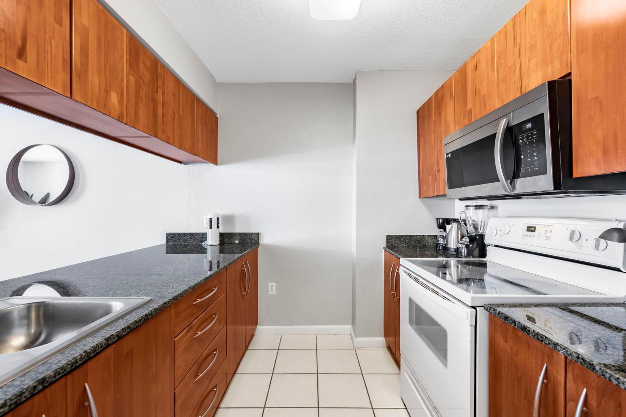 Enjoy Of Beautiful Views From Apartment