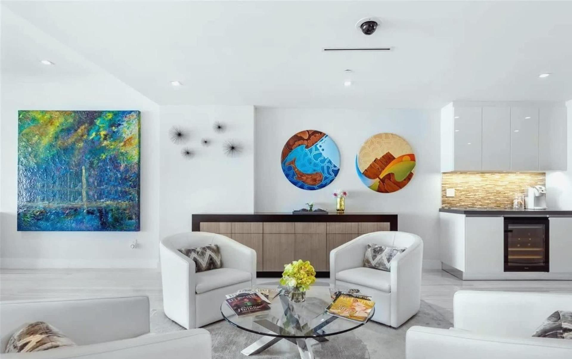 Luxury Coastal Living 3 Bedroom Unit Miami