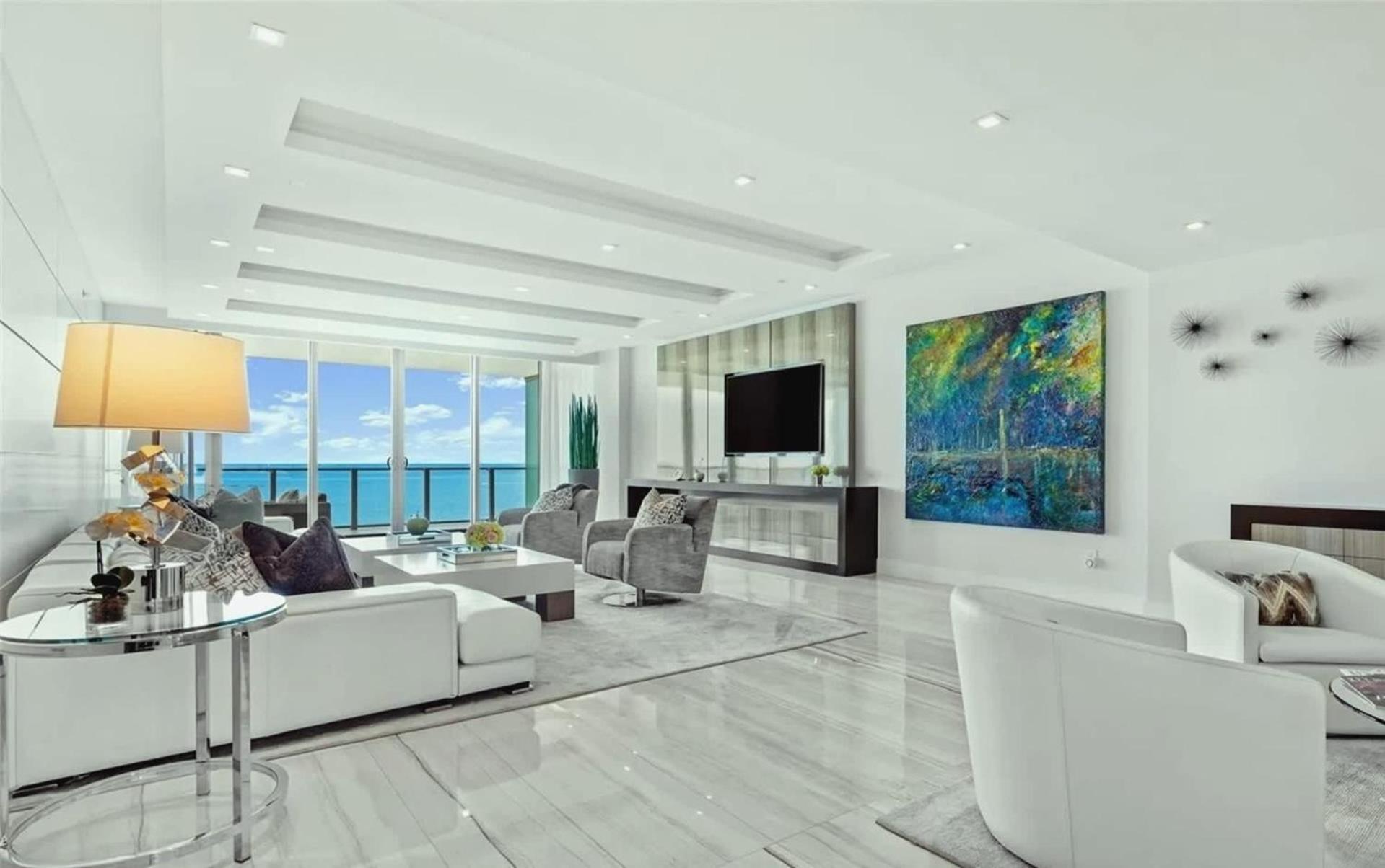 Luxury Coastal Living 3 Bedroom Unit * Miami