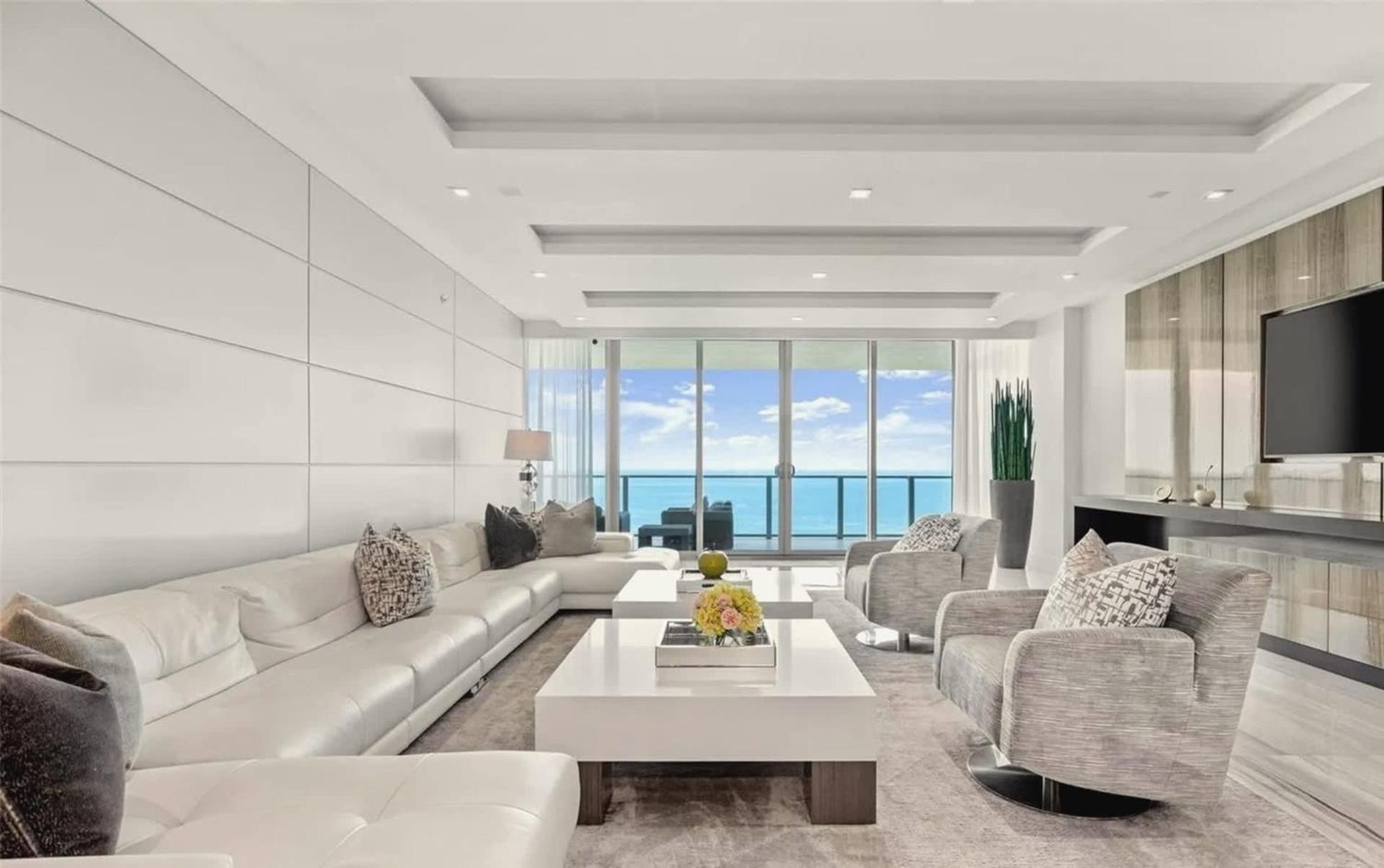 Luxury Coastal Living 3 Bedroom Unit Apartment Miami