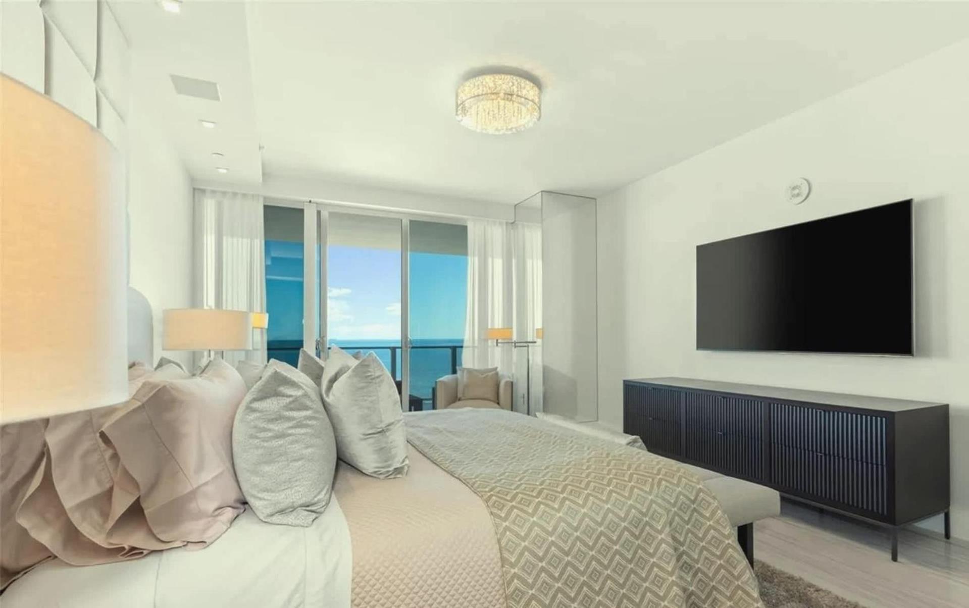Apartment Luxury Coastal Living 3 Bedroom Unit *