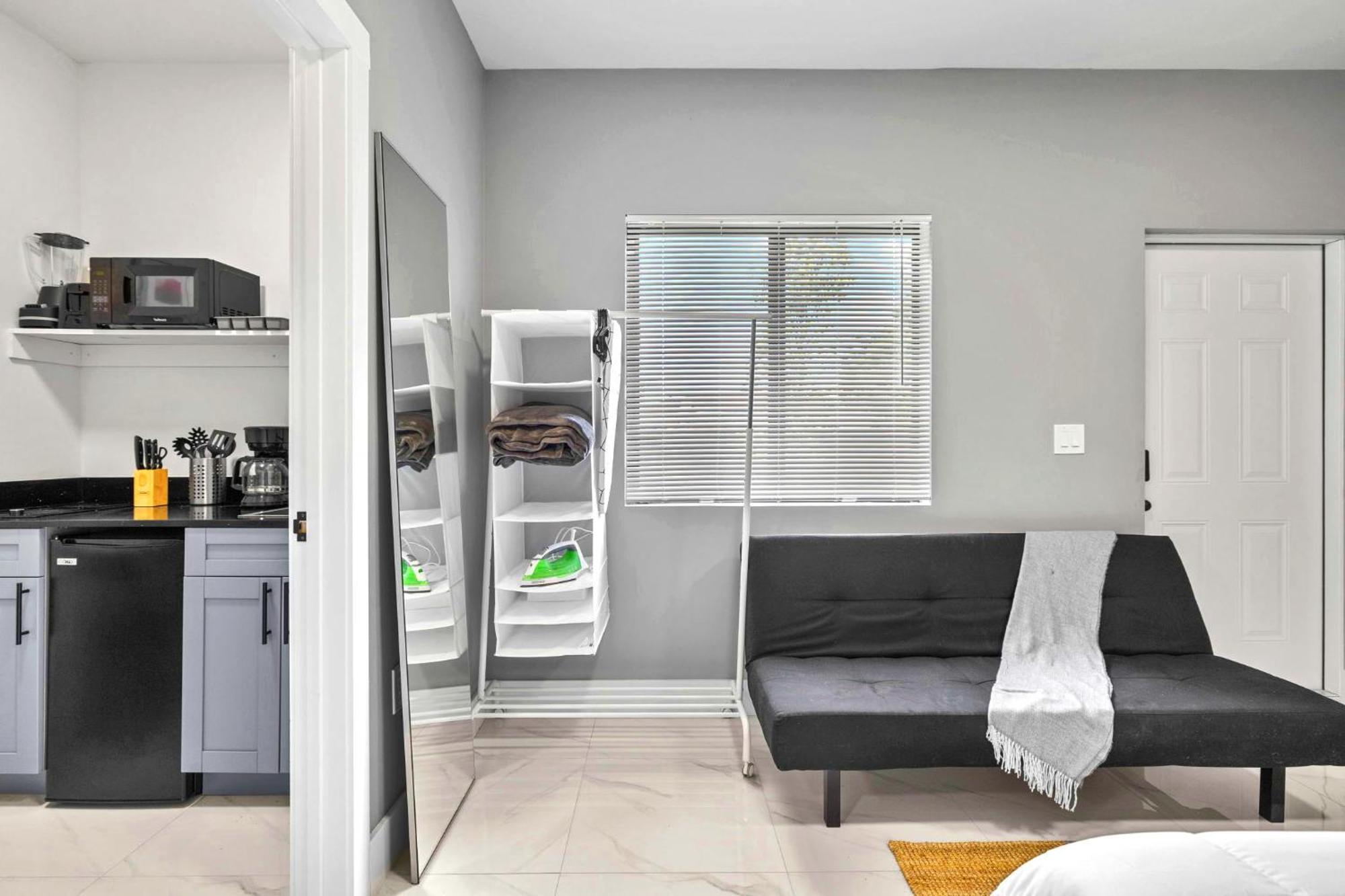 Spacious W Parking Free