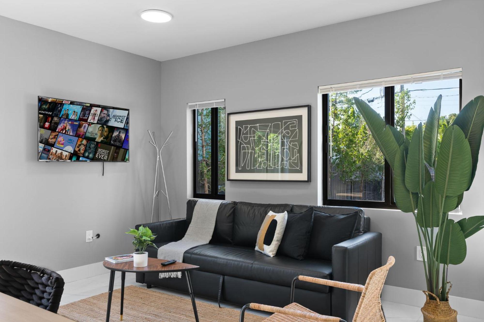 Apartment Spacious W Parking Free Miami