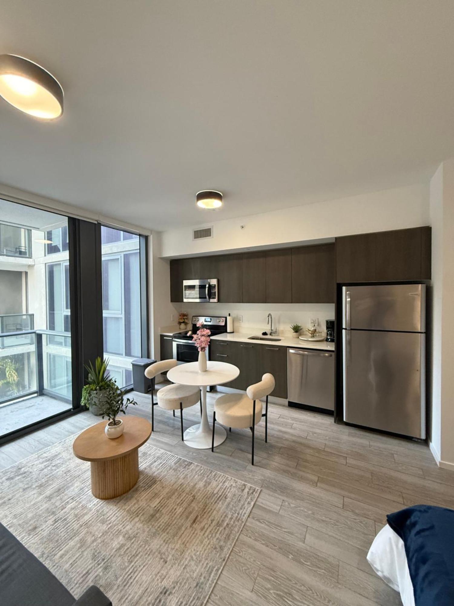 Luxury Loft- Free Parking- Ocean View, Brickell Downtown *