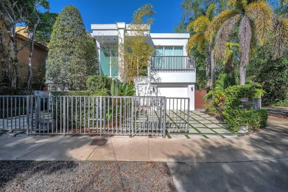 Grove Walk Manor 3br Oasis In The Grove Family Holiday home Miami