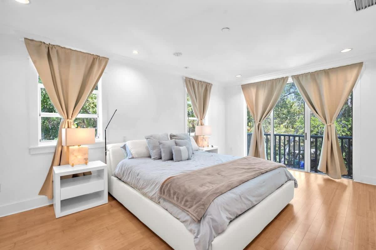 Grove Walk Manor 3br Oasis In The Grove Family Miami