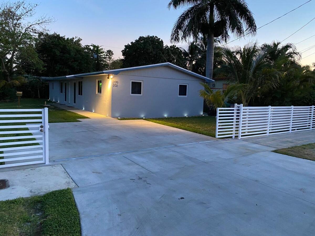 Koze 2 Bedroom With King And Queen Beds, Near Everything Trendy Holiday home Miami