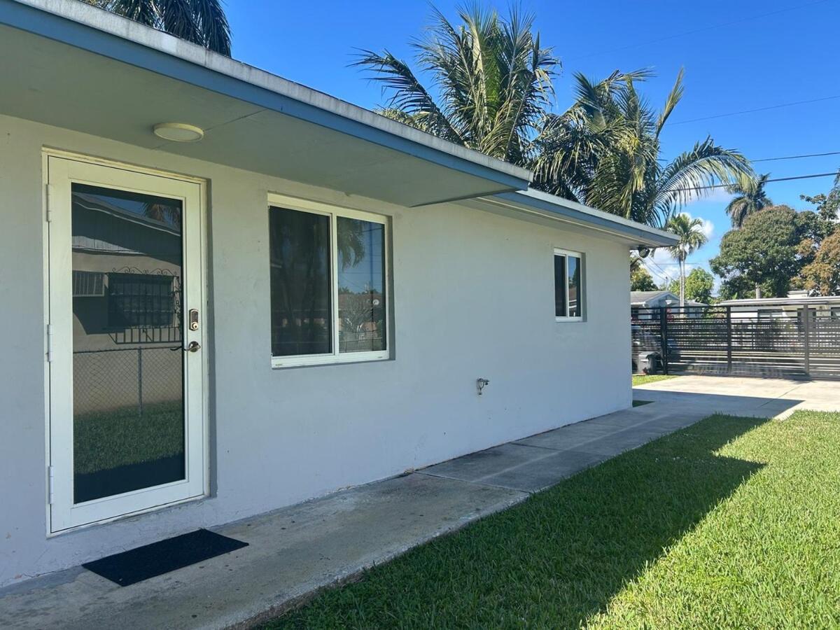 Holiday home Koze 2 Bedroom With King And Queen Beds, Near Everything Trendy Miami