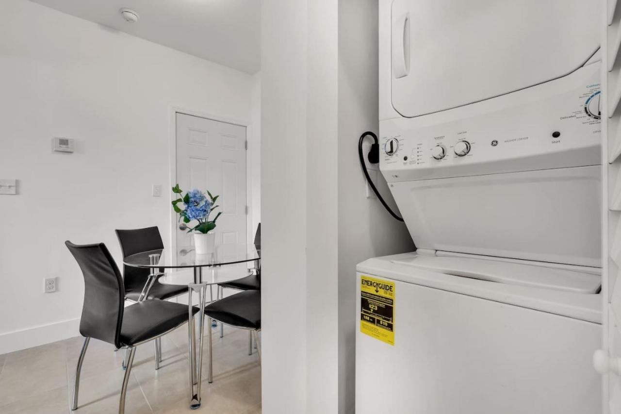 Magical 2 Bedroom 5 Mins To Brickell Area In Apartment *