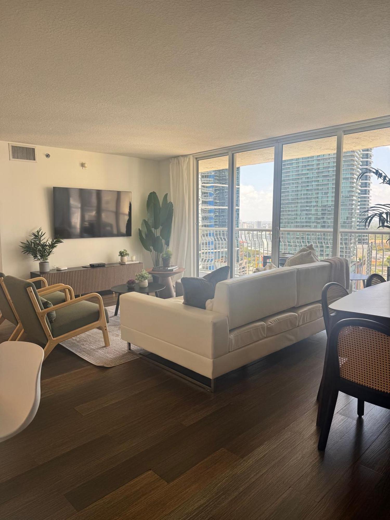 Brickell 2 Bedroom In The Heart Of Apartment