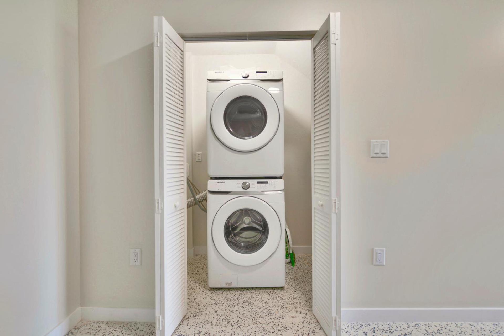 Monthly To Spent A Long Time Relaxing Apartment