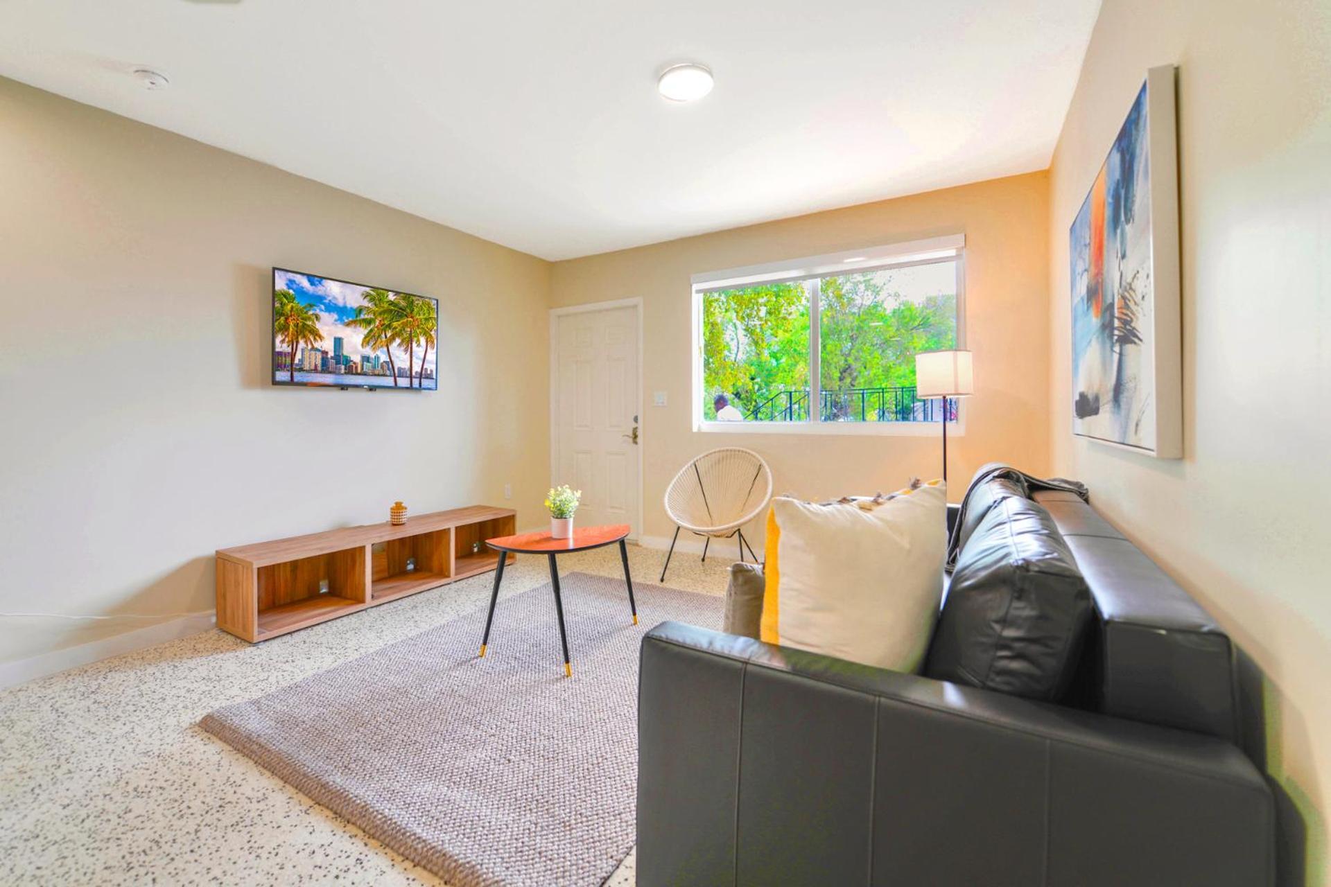 Apartment Monthly To Spent A Long Time Relaxing Miami