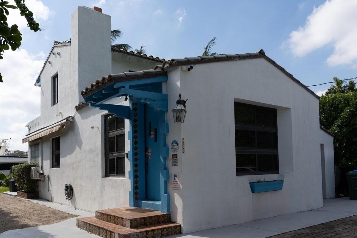 River Villa-pool, Hot Tub, Dock, Big Garden Villa Miami